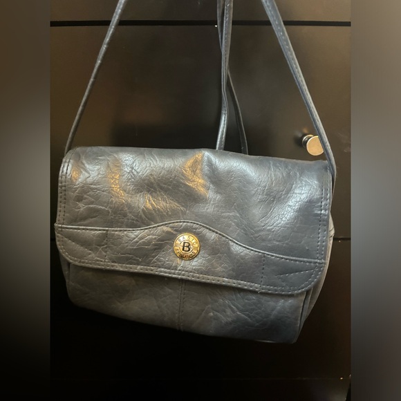 basic editions shoulder bag! - Picture 3 of 3